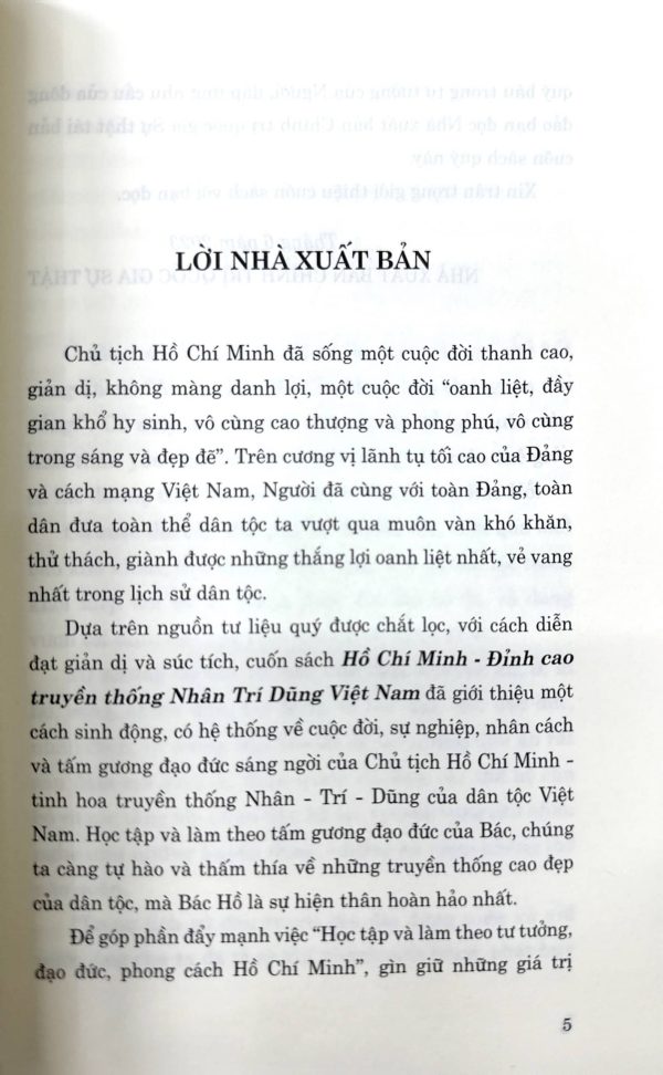 Hồ Chí Minh Đỉnh cao truyền thống Nhân Trí Dũng Việt Nam