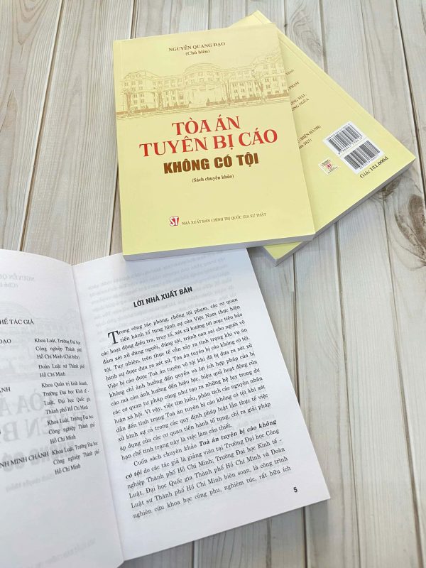 Tòa án tuyên bị cáo không có tội (Sách chuyên khảo)